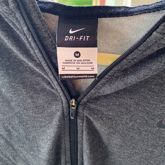 NIKE Quarter Zip - Picture 3 of 4